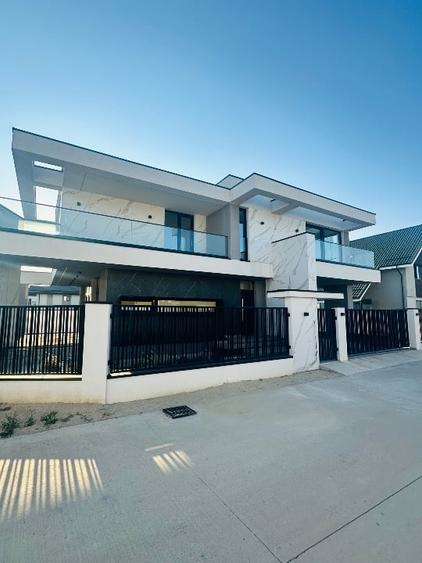 Casă individuală cu 4 camere cu Teren 390 Mp în Tunari