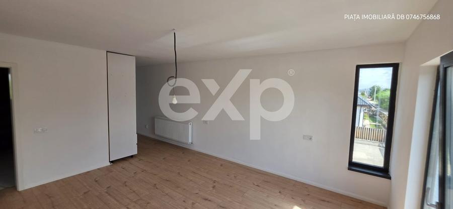 Casă individuală cu 5 camere cu Teren 500 Mp în Săcueni