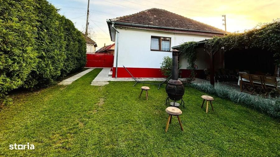 Casă cu 2 camere în Arpașu de Jos