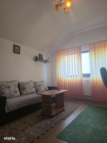 Casă cu 5 camere cu Teren 990 Mp în Ghercești
