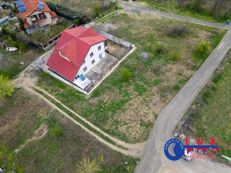 Teren Construcții intravilan de 500 mp, în Mineri