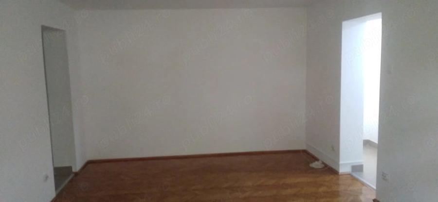 Apartament cu 2 camere semidecomandat în Pantelimon
