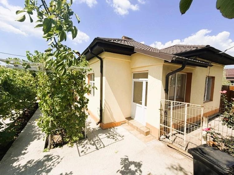Casă cu 3 camere cu Teren 2252 Mp în Zorleasca