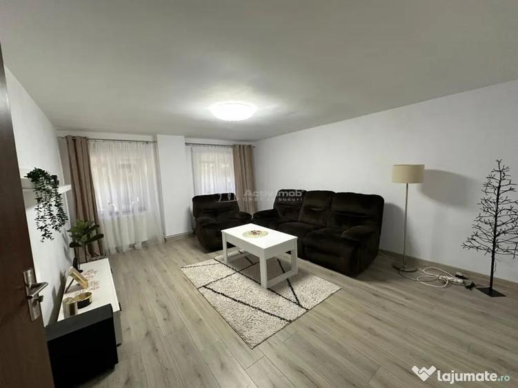 Apartament cu 3 camere decomandat, mobilat în Central
