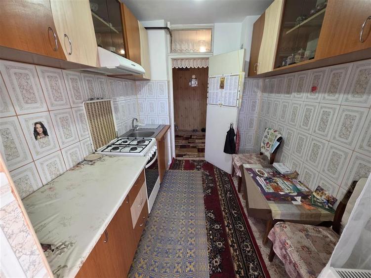 Apartament cu 2 camere decomandat în Dacia