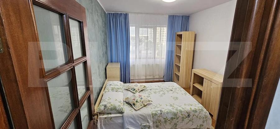 Apartament cu 3 camere decomandat în Filiași