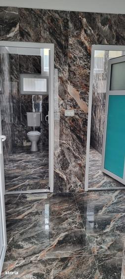Spațiu comercial, de 200 mp, în Central