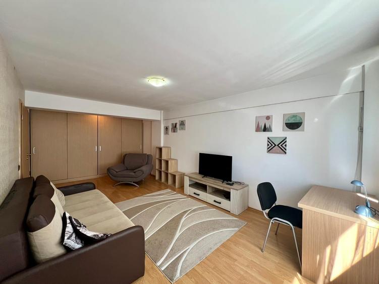 Apartament cu 2 camere decomandat, mobilat în Calea Turzii