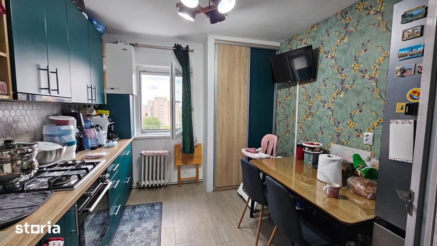 Apartament cu 3 camere decomandat în Griviței
