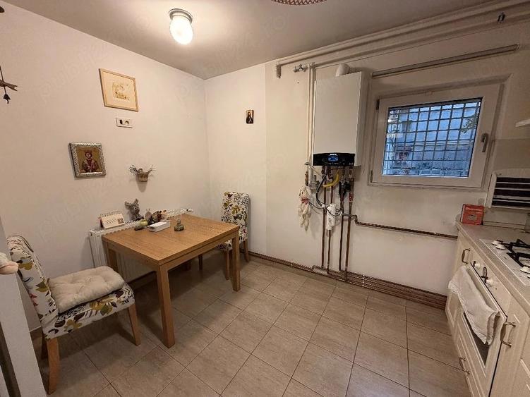 Apartament cu 2 camere decomandat în 13 Septembrie