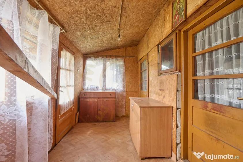 Casă cu 3 camere cu Teren 831 Mp în Central