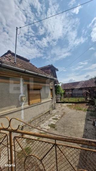 Casă cu 3 camere cu Teren 3900 Mp în Central