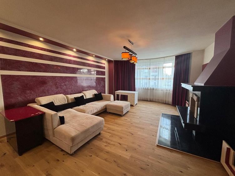 Apartament cu 3 camere decomandat, mobilat în Elisabetin