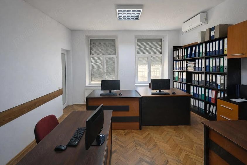 Casă cu 4 camere cu Teren 159 Mp în Central