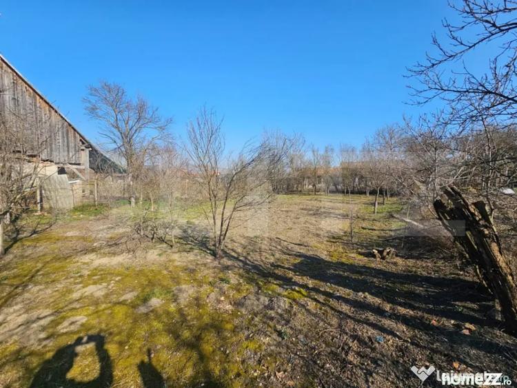 Casă cu 4 camere cu Teren 1000 Mp în Sâncel