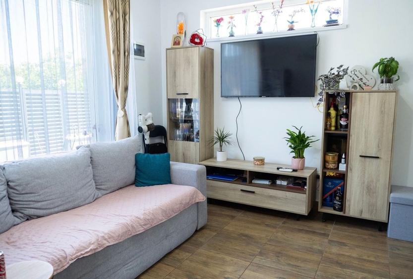 Casă individuală cu 3 camere cu Canalizare în Cocani
