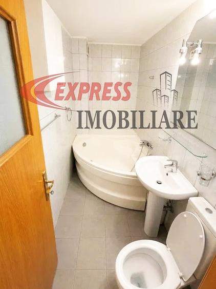 Apartament cu 3 camere decomandat în Unirii