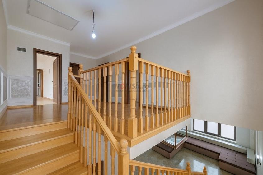 Casă individuală cu 8 camere cu Piscina în Snagov