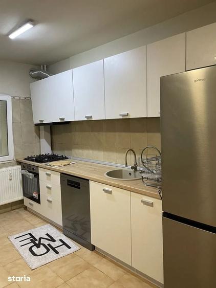 Apartament cu 3 camere decomandat, mobilat în Lacul Tei