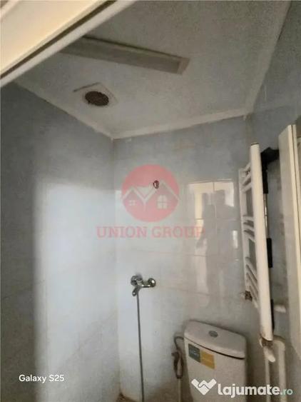 Casă cu 6 camere cu Teren 144 Mp în Casa de Cultură