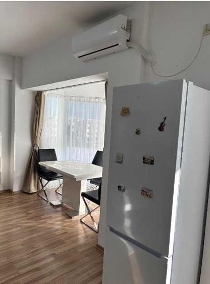 Apartament cu 2 camere decomandat în Vest