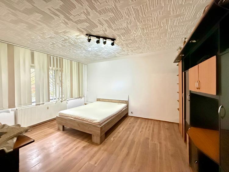 Apartament cu 2 camere decomandat, mobilat în Vitan Mall