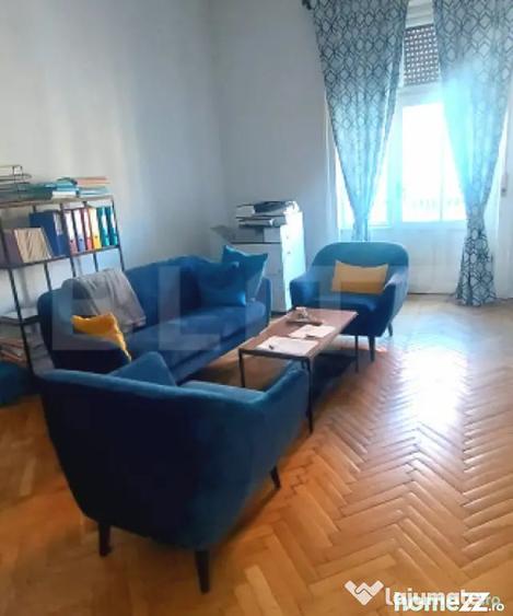 Apartament cu 3 camere decomandat în P-ța Maria