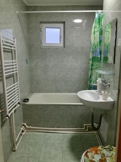 Apartament 2 camere de inchiriat cartier armatei etaj 1 - 4
