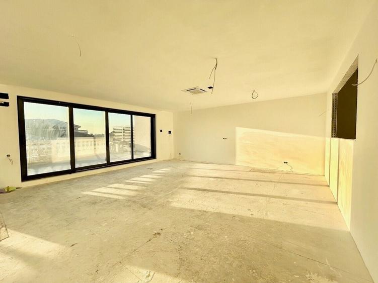 Apartament cu 3 camere decomandat în Herăstrău