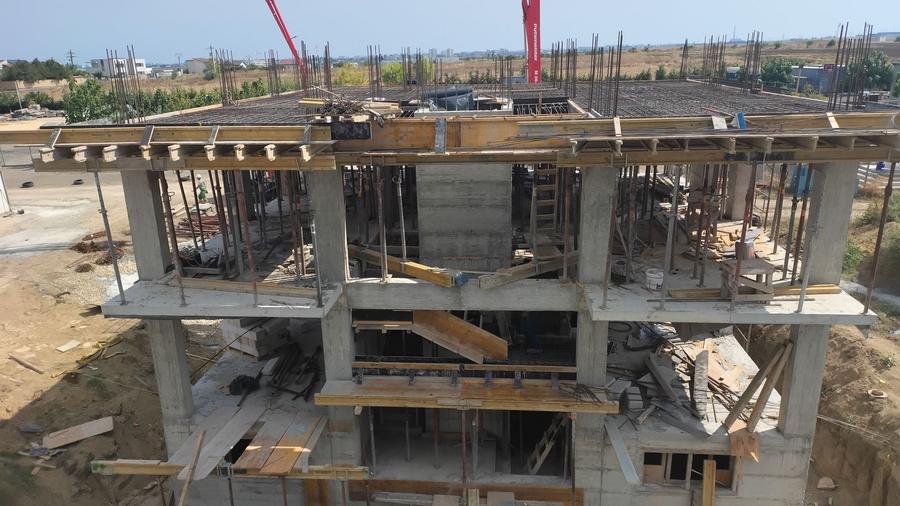 Apartament cu 2 camere semidecomandat în Central