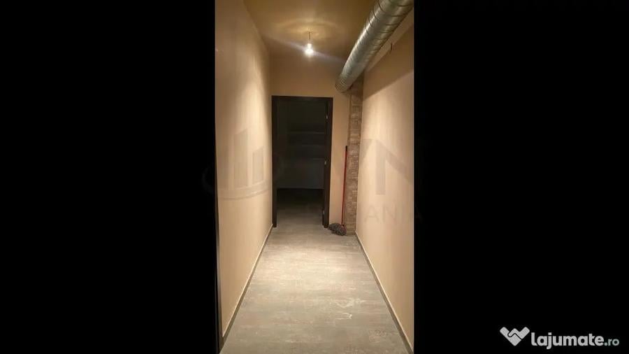 Spațiu comercial, de 178 mp, în Central
