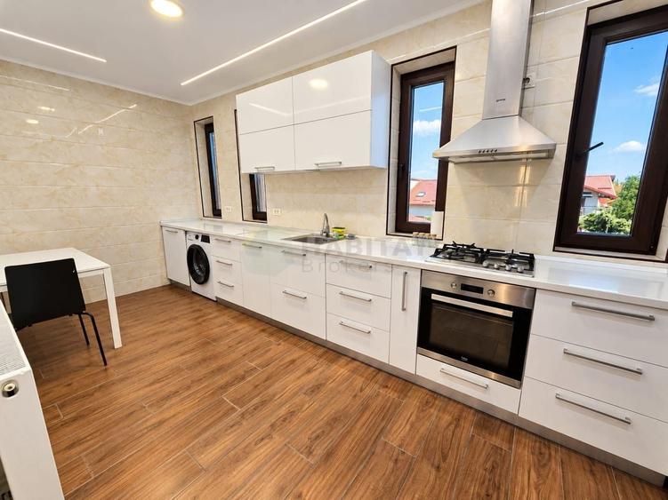 Apartament cu 3 camere decomandat, mobilat în Central