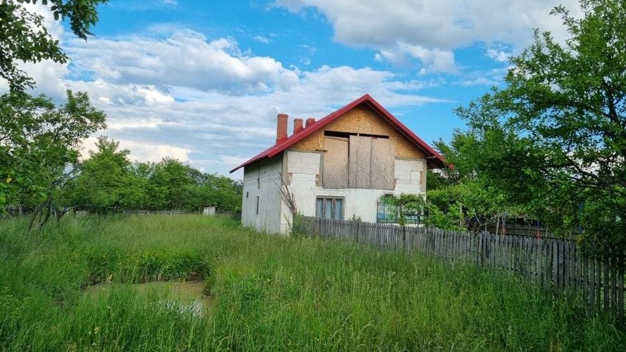 Casă cu 4 camere în Uda