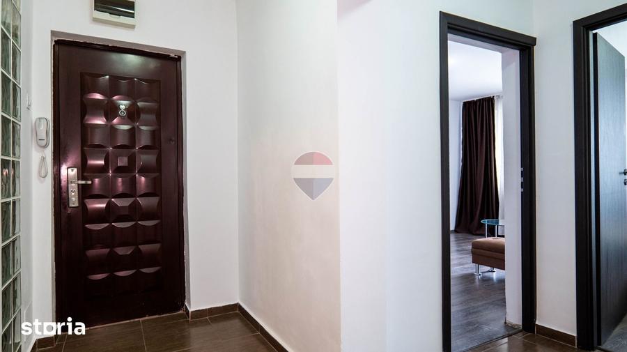 Apartament cu 3 camere în Tei
