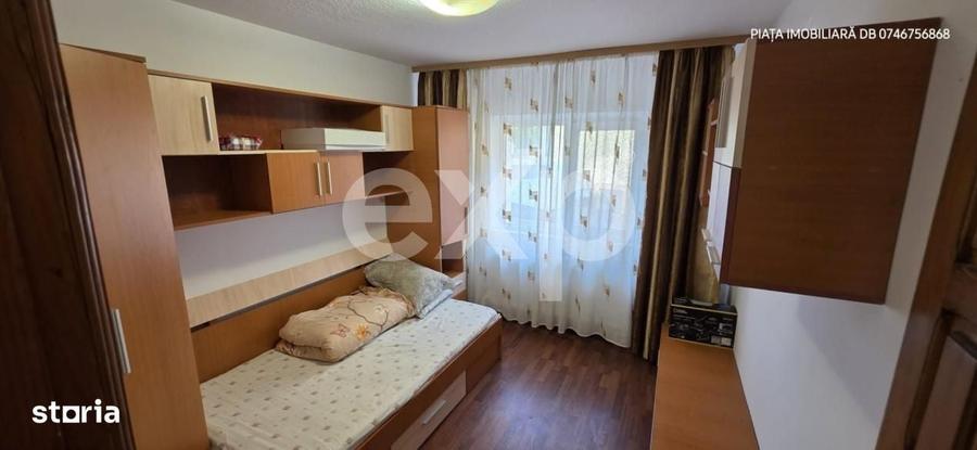 Apartament cu 4 camere decomandat în Central