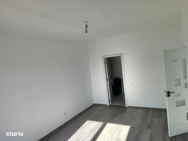 Casă cu 3 camere cu Teren 427 Mp în Berceni