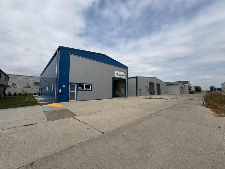 Spațiu industrial, de 200 mp, în Est