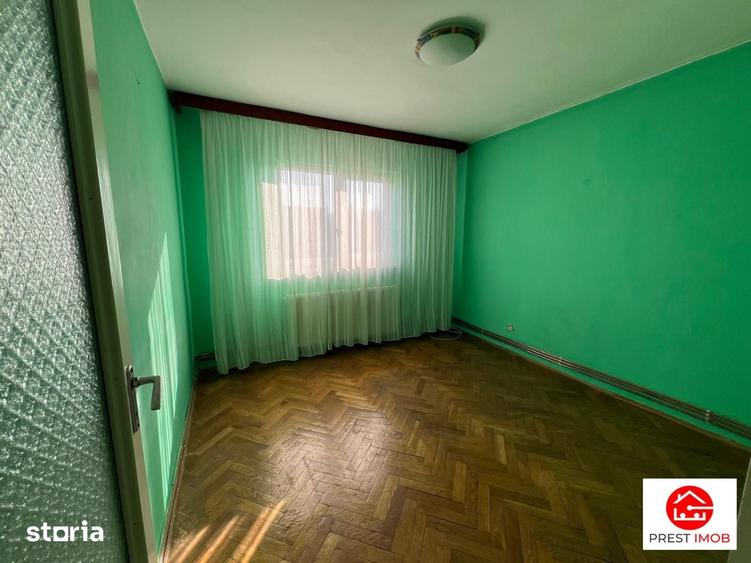 Apartament cu 4 camere în Central