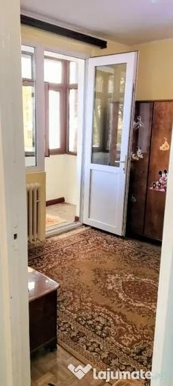 Apartament cu 2 camere semidecomandat în Micro 19