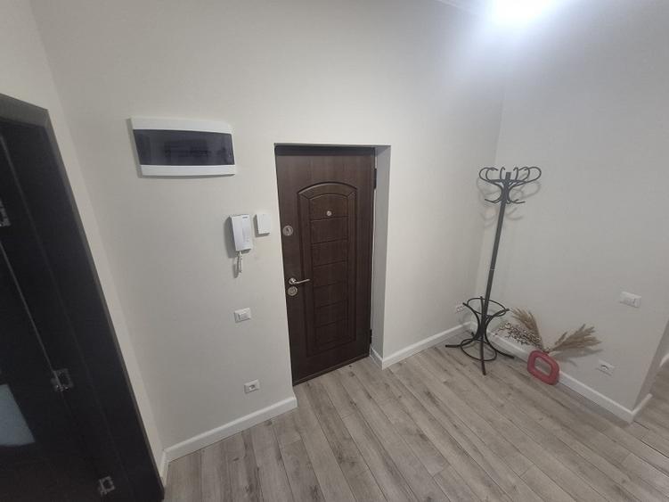 Apartament cu 4 camere decomandat în Semicentral