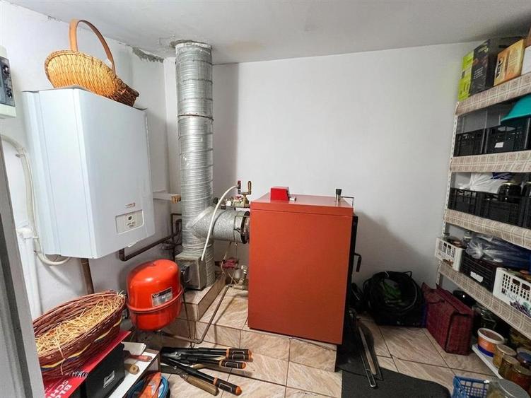 Casă cu 4 camere cu Teren 697 Mp în Oșorhei