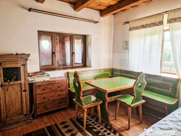 Casă cu 3 camere cu Teren 3300 Mp în Bonț
