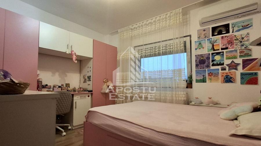 Apartament cu 2 camere semidecomandat, mobilat în Micălaca