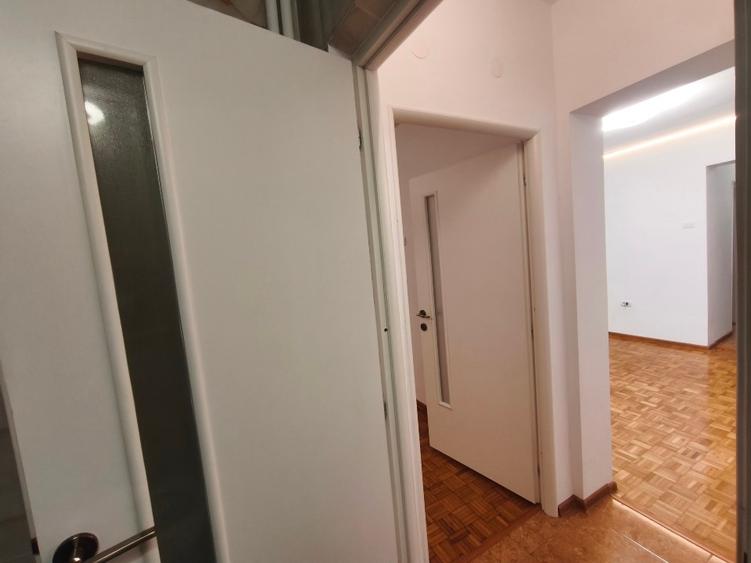 Apartament cu 2 camere semidecomandat, mobilat în Tomis II