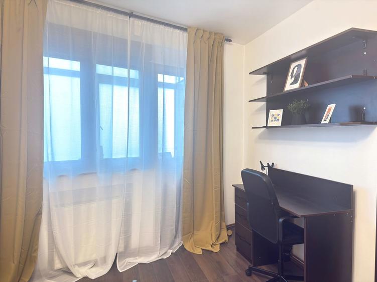 Apartament cu 4 camere decomandat, mobilat în Armeneasca
