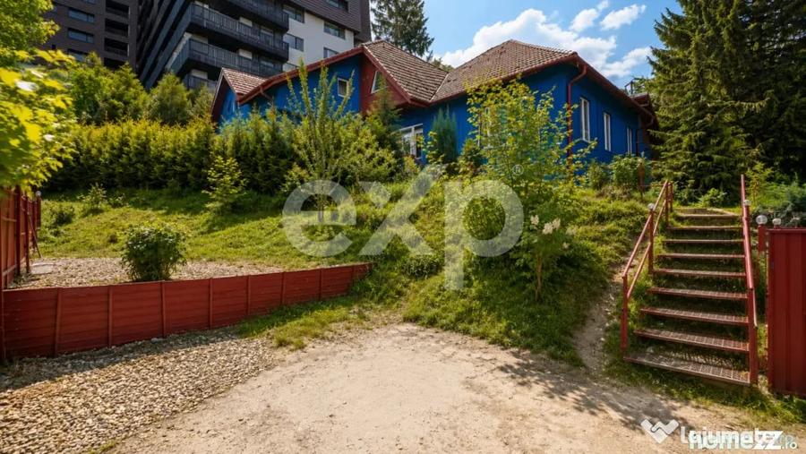 Casă cu 9 camere cu Teren 1766 Mp în Poiana Brașov