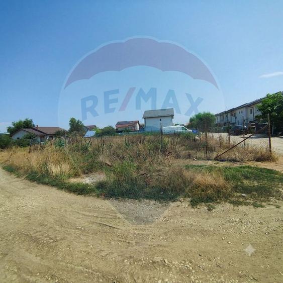 Teren Construcții intravilan de 429 mp, în Cornetu