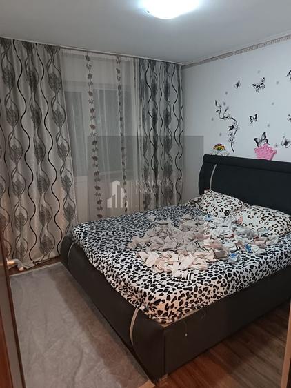Apartament cu 3 camere semidecomandat, mobilat în Ferentari