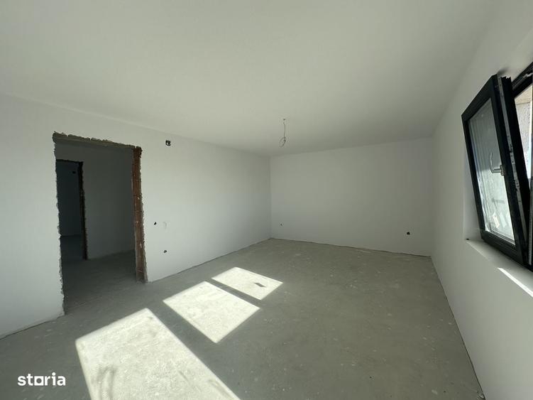 Casă cu 4 camere cu Teren 1045 Mp în Strejnicu