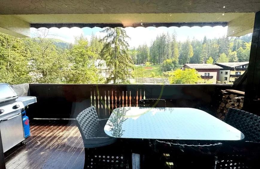 Apartament cu 3 camere semidecomandat, mobilat în Clăbucet